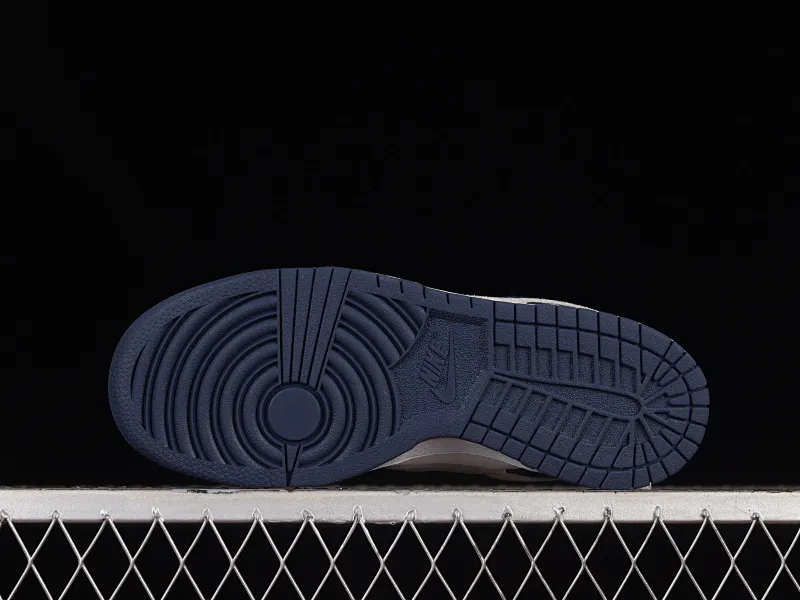 All categories Nk SB Dunk series Nk SB Dunk Low low-top sneakers Nk Dunk Low "Midnight Navy" blue and white SB low-top sports and leisure sneakers FD9749-400